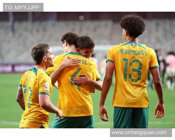 足球队队员自我介绍与个人成长经历分享